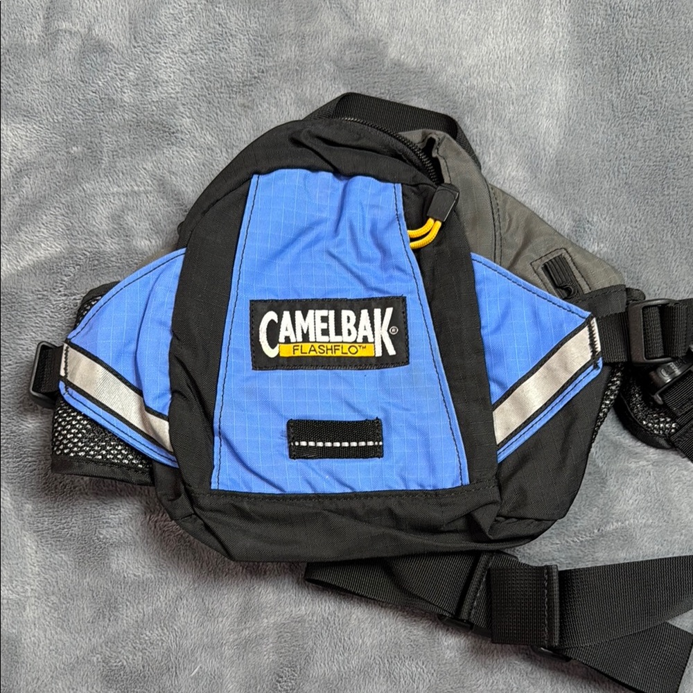 Camelback flash waist bag